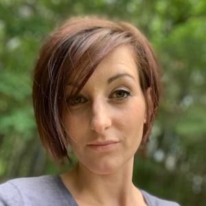 Meet your Posher, April